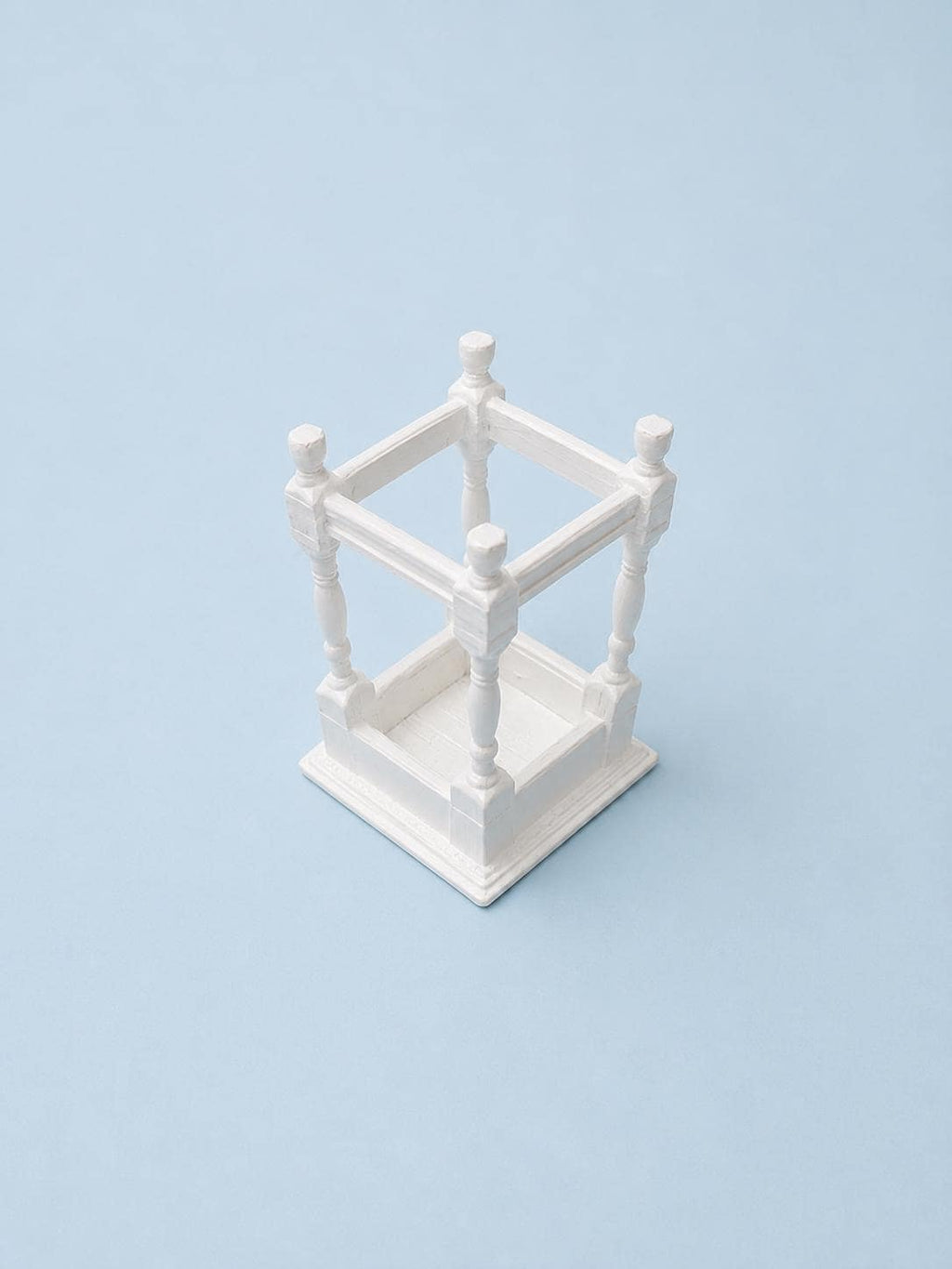 Hamptons Plant Stand | 1:12 Dollhouse Miniature Furniture | Coastal Side Table & Pot Stand