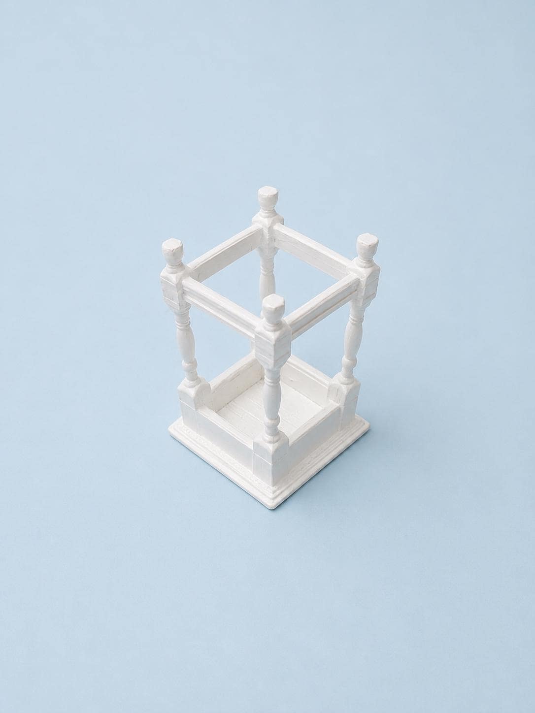 Hamptons Plant Stand | 1:12 Dollhouse Miniature Furniture | Coastal Side Table & Pot Stand